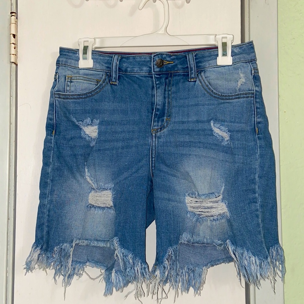 CELLO | Women's Distressed Bermuda Shorts